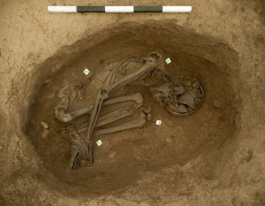 Неолитическое захоронение в Чатал-Хююке, найденное в 2012 г. под полом одного из домов.