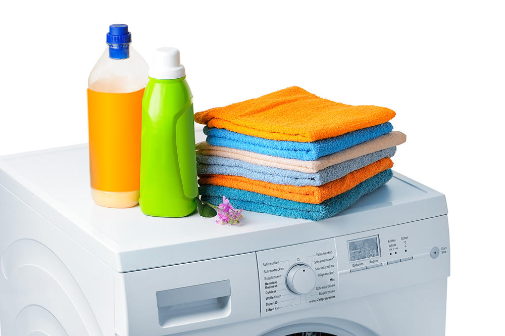 Что нельзя стирать с кондиционером для белья и как он пригодится при уборке дома полезные советы,стирка