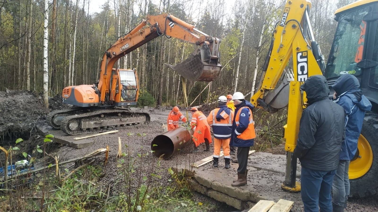 Жители Курортного района остались без воды из-за неготовности Смольного к отопительному сезону Общество