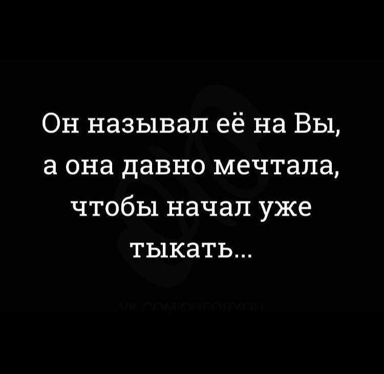 Покупатель заходит в винную лавочку:  - Мне 