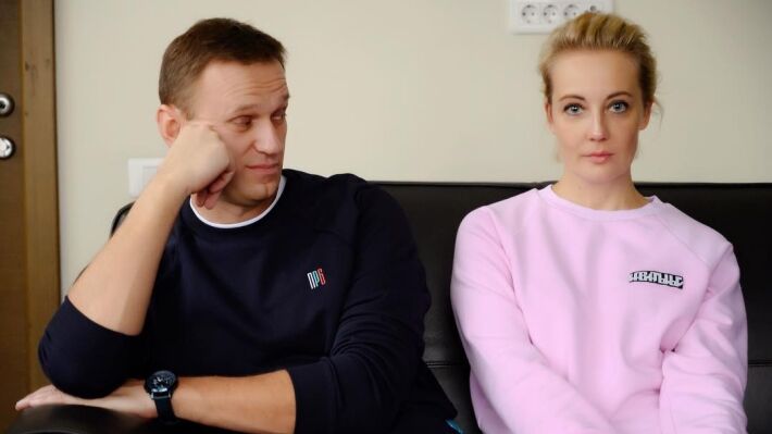 Жена блогера Юлия Навальная пыталась ускорить транспортировку в Германию
