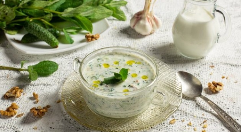 Болгарский таратор: вкусный холодный суп с грецкими орехами