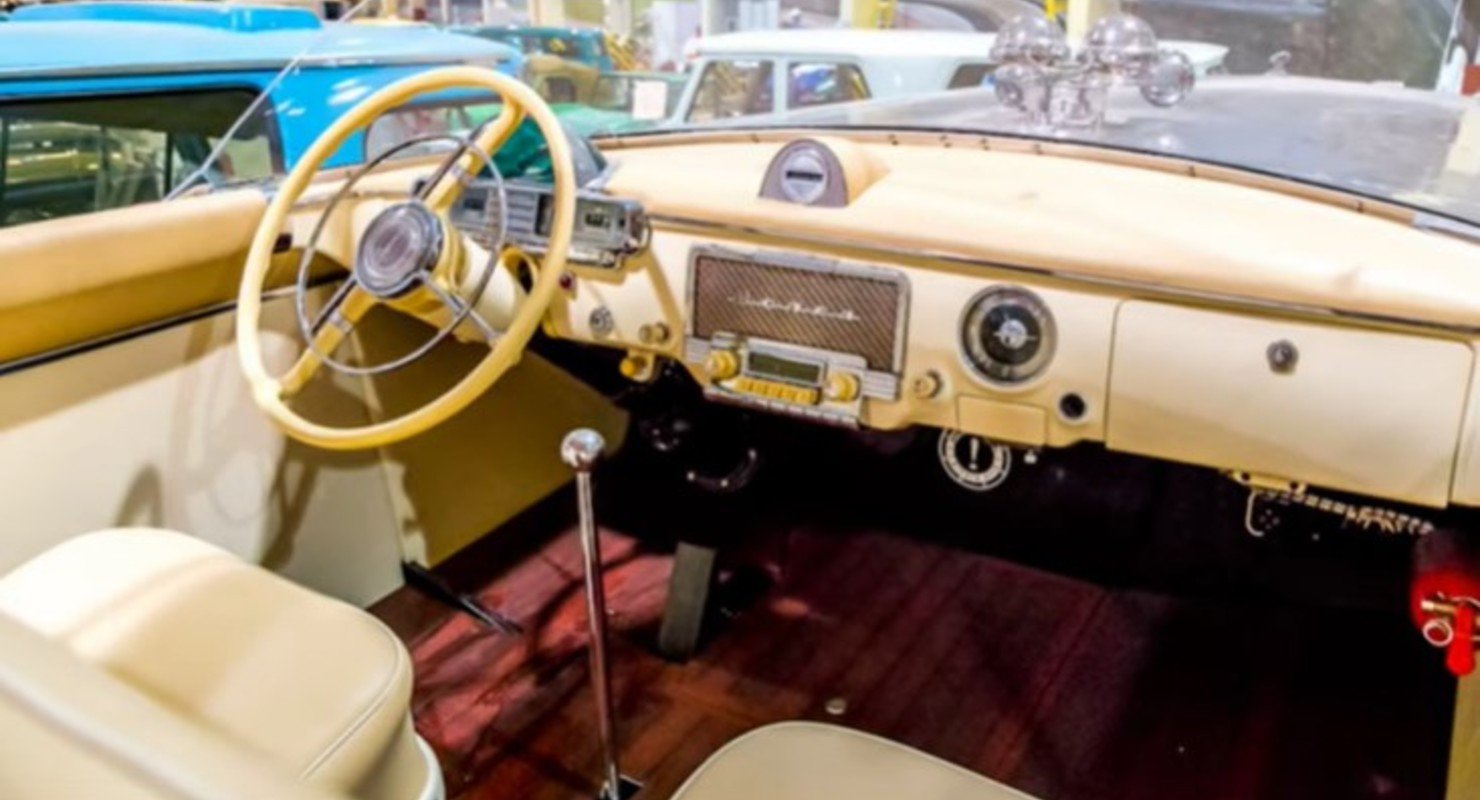 Без колёс, но с крыльями: катер на подводных крыльях Проект-343 «Волга»