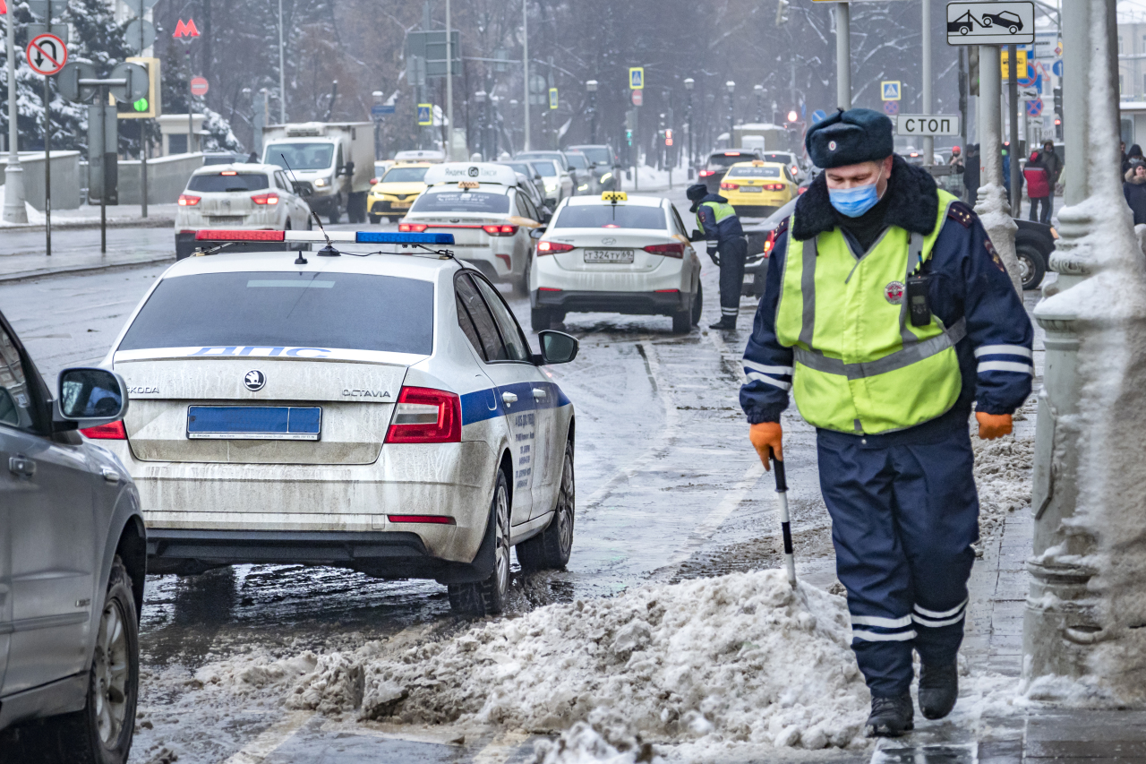 ГИБДД ищет водителя, бросившего сбитого пешехода умирать на дороге в Екатеринбурге