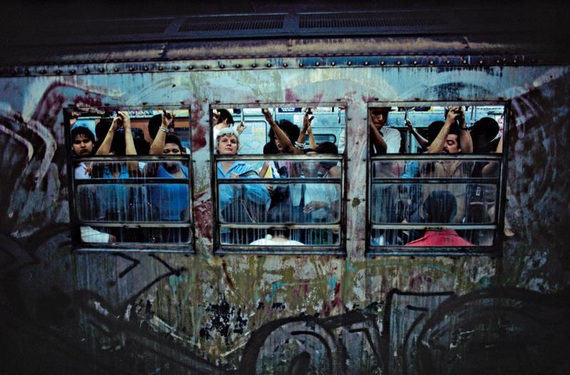 Нью-йоркское метро 80-х было адом на Земле метро, людей, станции, ньюйоркское, вокруг, подземки, полицейские, говорят, среднем, случай, пассажиры, нерегулярно, настолько, вагоны, Бродченнел, стали, ньюйоркском, ездить, нажали, спуск