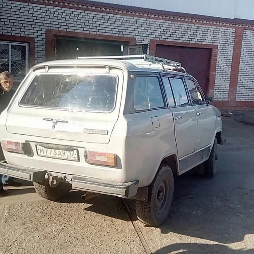 "Волга"-монстр, 8-колесный ЛуАЗ и другие странные самодельные автомобили "Волга"-монстр, 8-колесный ЛуАЗ и другие странные самодельные автомобили