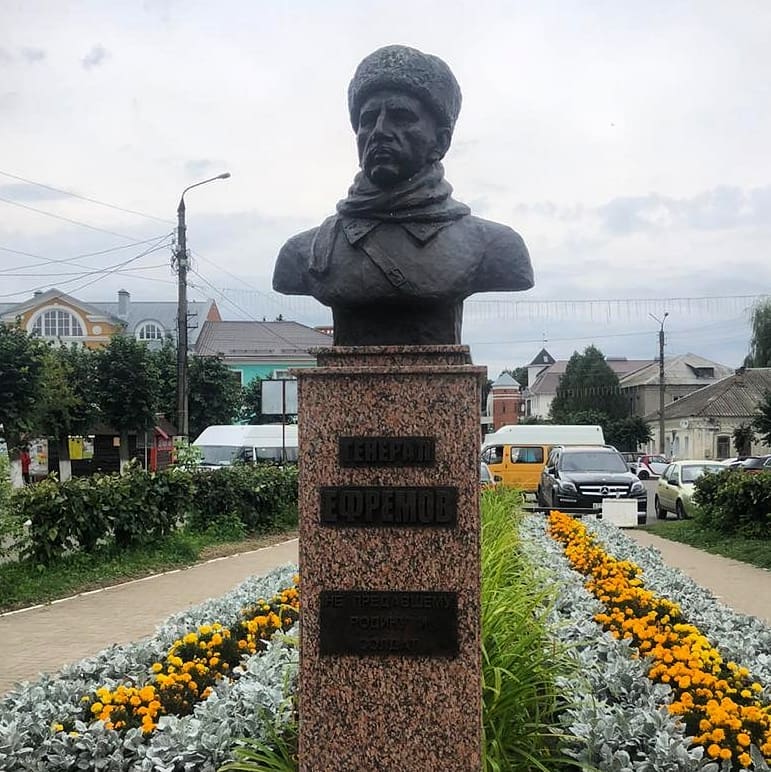 "Без Маркса и Энгельса, Володарского и Урицкого": Улицы Тарусы избавляются от наследия революции "Без Маркса и Энгельса, Володарского и Урицкого": Улицы Тарусы избавляются от наследия революции россия
