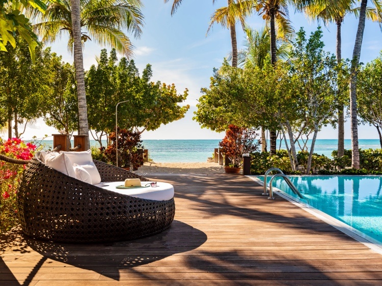 В гостях у Брюса Уиллиса: экскурсия по рекордно дорогому пляжному комплексу актера за 33 миллиона долларов В гостях у Брюса Уиллиса: экскурсия по рекордно дорогому пляжному комплексу актера за 33 миллиона долларов Звезды,Звездные пары