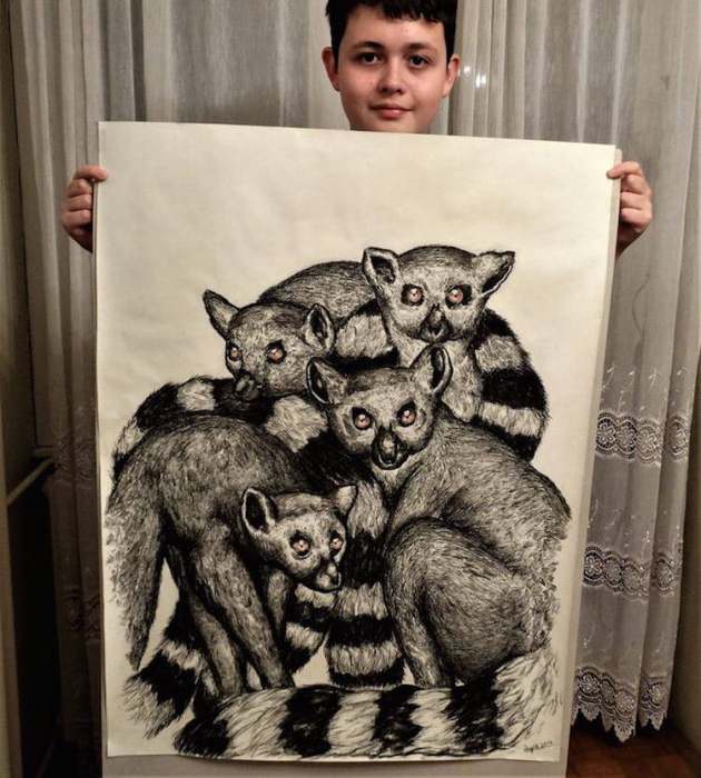 Сербский подросток рисует потрясающие портреты животных с помощью простого карандаша или шариковой ручки
