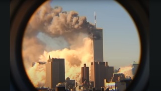 Скриншот с видео Кея Сугимото, где запечатлен теракт 11 сентября