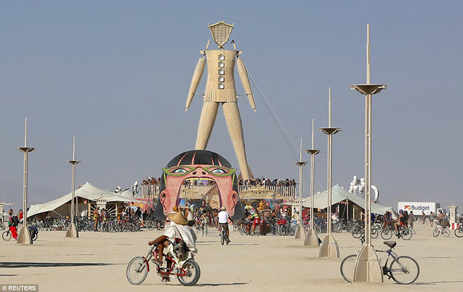 Фестиваль Burning Man с высоты птичьего полета и не только