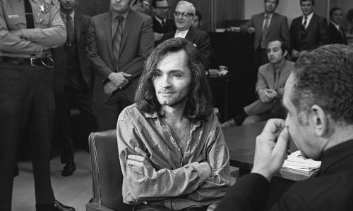 «Семья Мэнсона»: как американская секта наводила ужас и стала легендарной