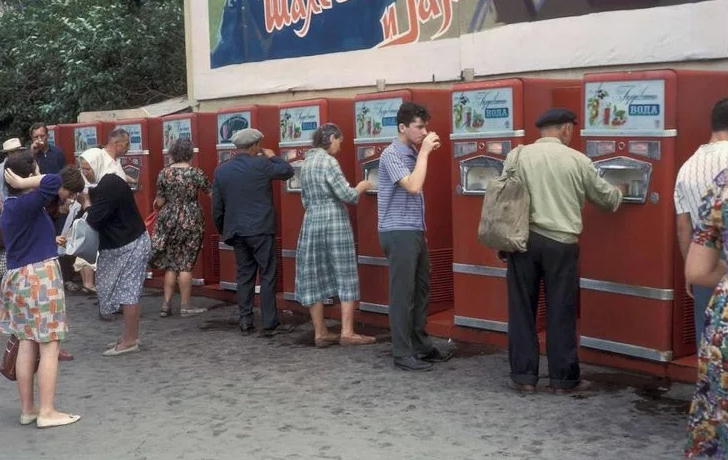 В СССР это было нормой, а сейчас вызывает отвращение. Но почему никто не жаловался? просто, порошок, ужасно🔹, стакан, которые, могла, действительно, лучше, антисептик, можно, чтобы, рукой, сказать, какие, приходилось, после, использовали, водой, скажем, бумаги