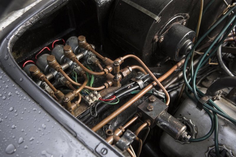 Daimler SP250 - Крокодил с едущей крышей daimler, авто, автодизайн, автомобили, британский автомобл, дизайн, интересный автомобиль, олдтаймер