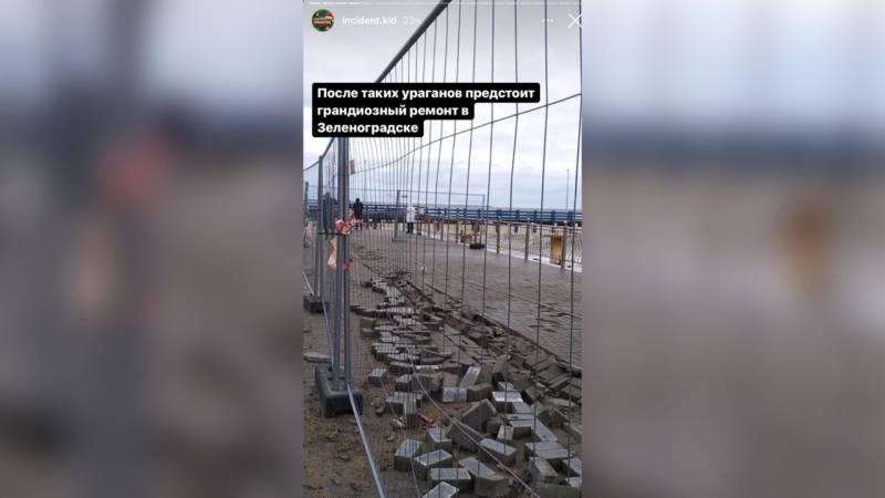 Шторм разрушил променады на трех морских курортах у Калининграда