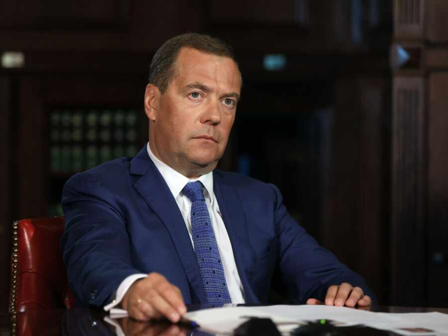 Дмитрий Медведев: Все ходят под Богом и ракетами