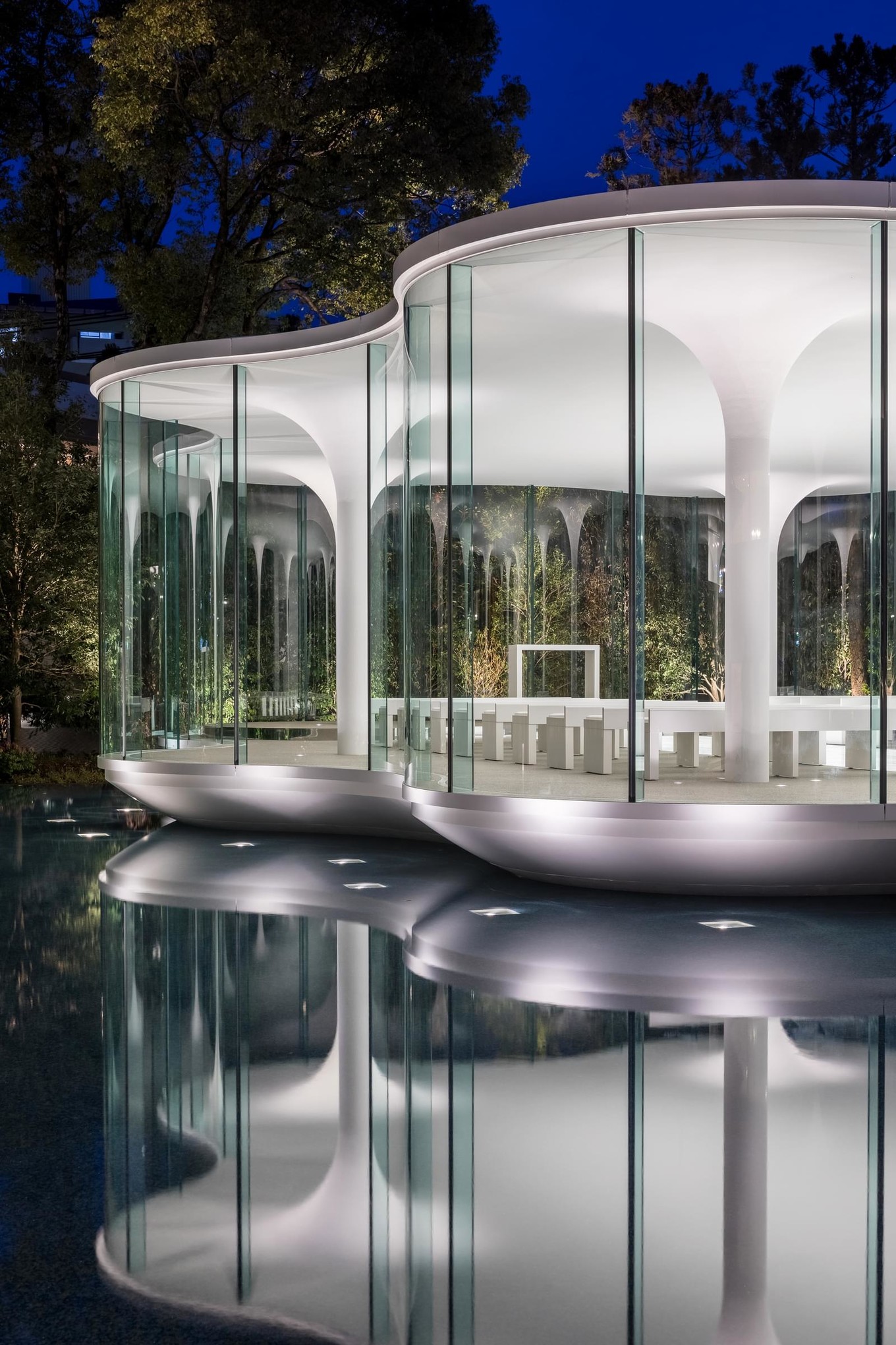 Капелла для свадебных церемоний в Японии архитектура,Путешествия,фото