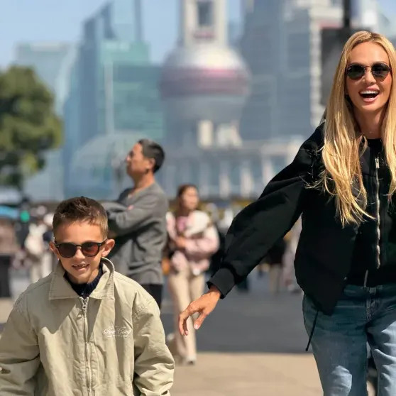 Виктория Лопырёва исполнила мечту и показала кадры из Китая с сыном