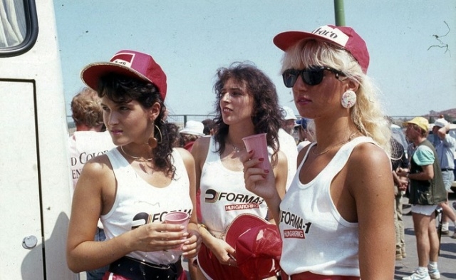 Архивные фото грид-гёрлз на гран-при Венгрии 1986 года Архивные фото грид-гёрлз на гран-при Венгрии 1986 года