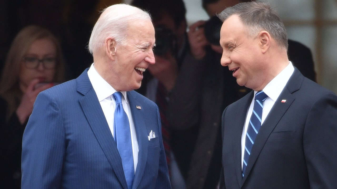 Политолог Киреев оценил желание президента Польши стереть границу с Украиной Политика