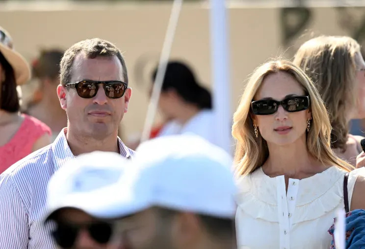 Сын принцессы Анны Питер Филлипс раскрыл подробности скорой свадьбы с Харриет Сперлинг Питер, Филлипс, Харриет, Сперлинг, принц, будет, принцессы, королевы, свадьбы, супруги, дочери, Старший, журналу, продали, торжества, стерлингов, Hello, тысяч, фунтов, Festoon