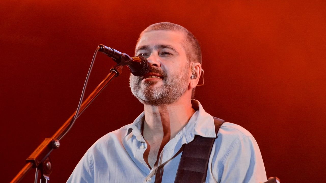 сплин 2022. концерт сплин в москве 26 августа 2022. сплин солист. сплин. группа сплин концерты 2022.