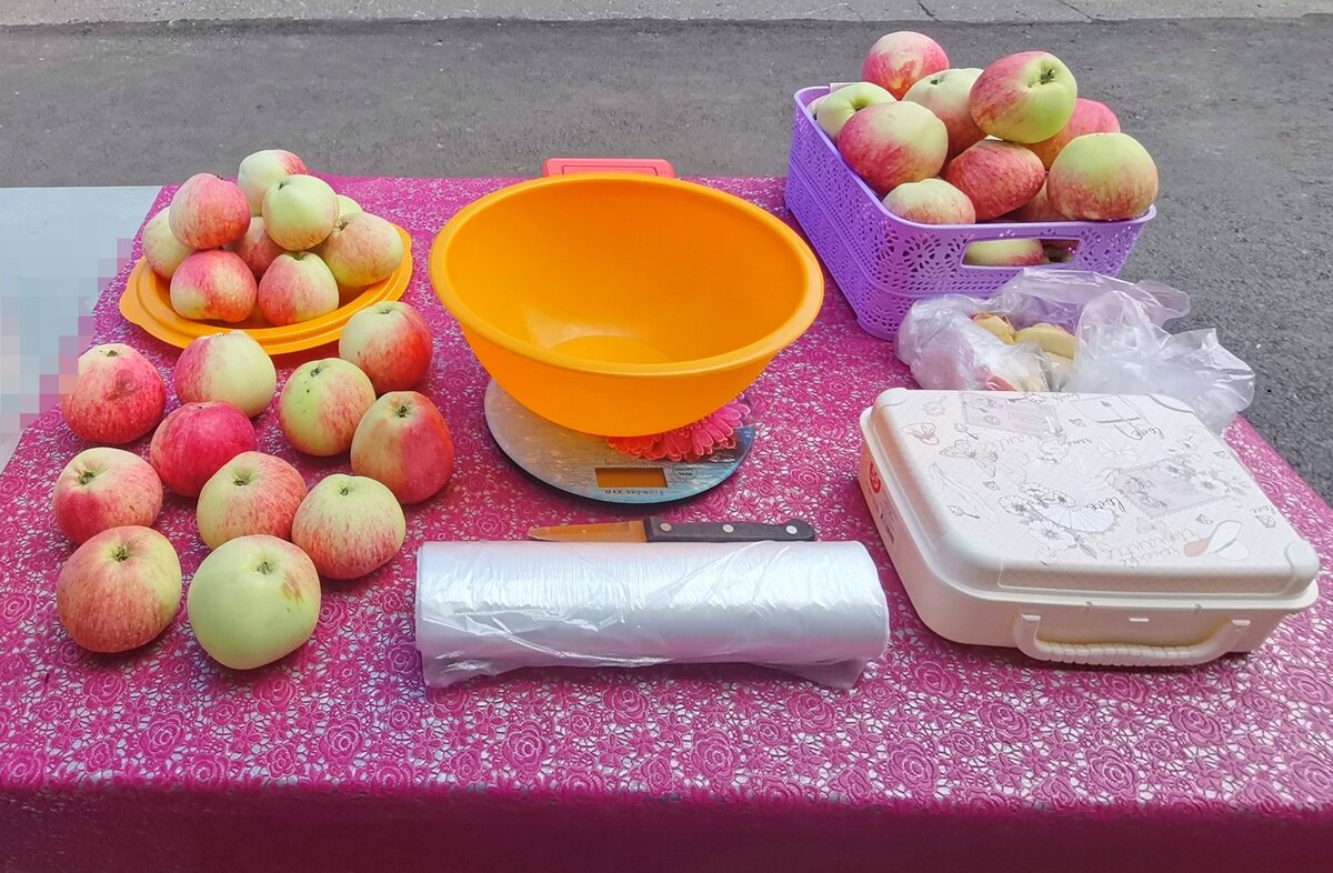 Одной 88 лет, другой 90: Зачем бабушки-старушки приходят на рынок торговать. Разговор по душам в российской глубинке Истории из жизни,отношения,эту страну не победить