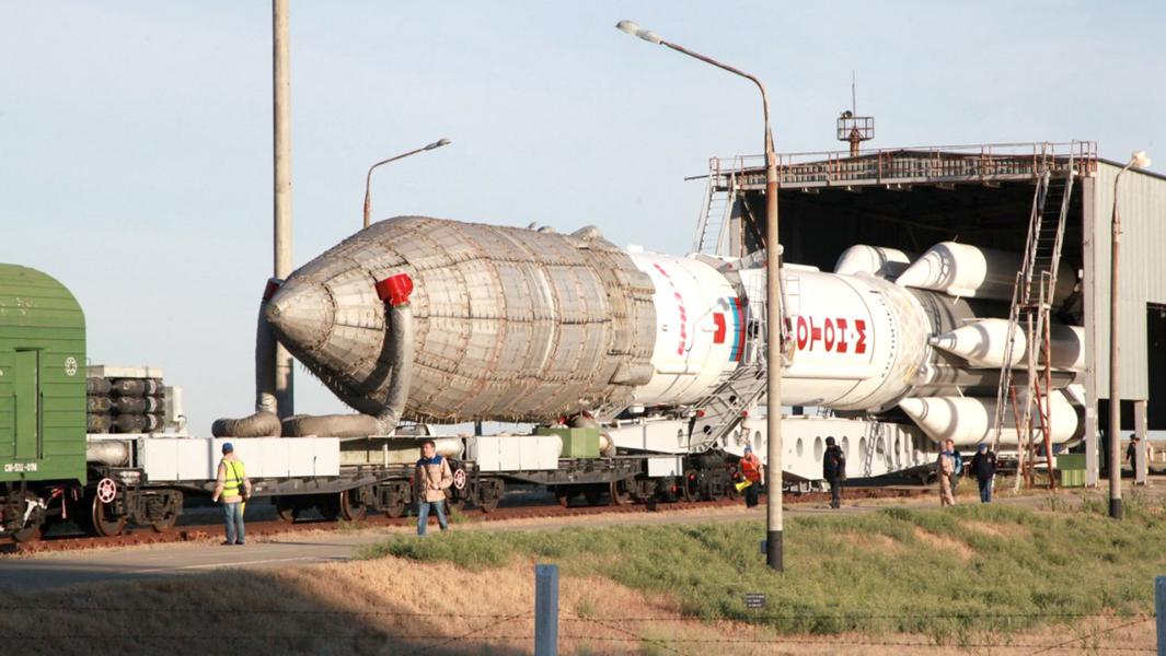 Санкции космического масштаба: Пентагон запрещает работать с Россией Космос