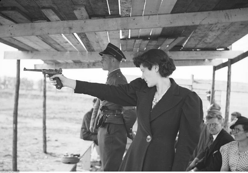 «Люгермен». Рассказ о Евгении Голубцове «Люгермен». Рассказ о Евгении Голубцове оружие