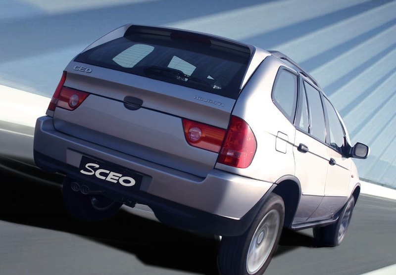 Лучшие образцы автомобильного плагиата из Китая автомобили