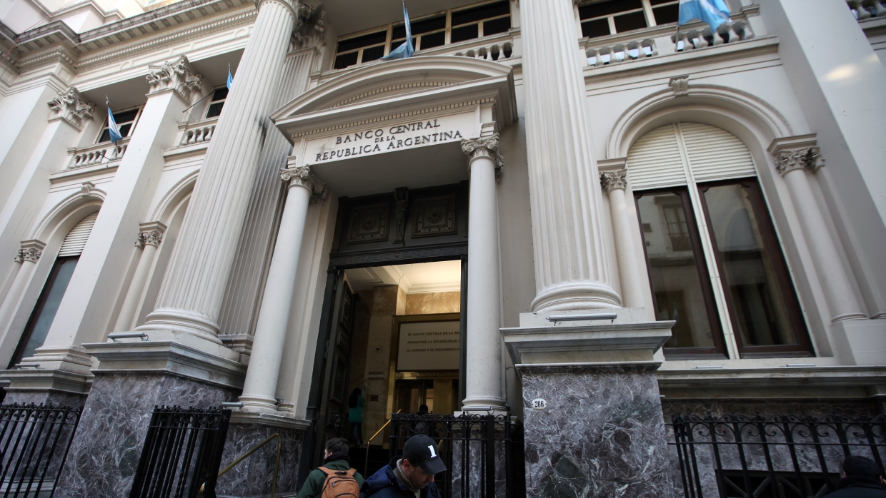 Аргентина нашла способ выплатить часть долга МВФ