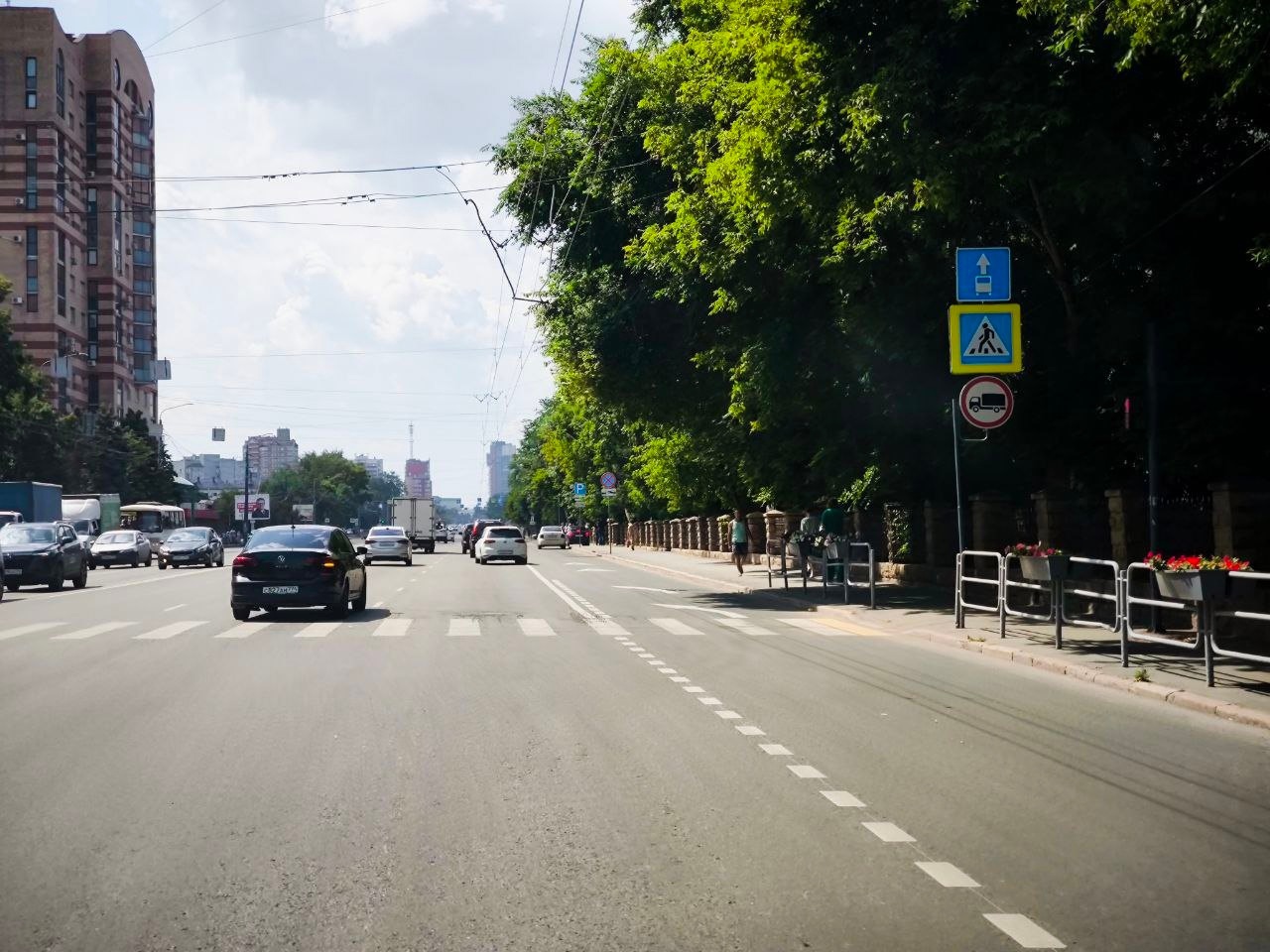 В центре Челябинска появилась еще одна дорога, закрытая для автомобилистов
