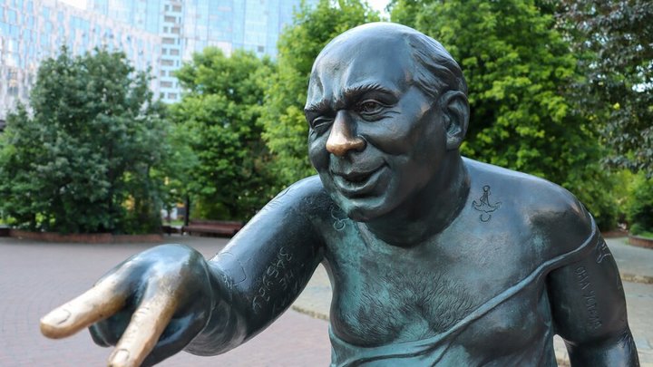 "СВОЙ – ЧУЖОЙ" В БОЛЬШОМ КИНО. АРТИСТЫ ГОТОВЫ БОРОТЬСЯ ЗА РОССИЮ