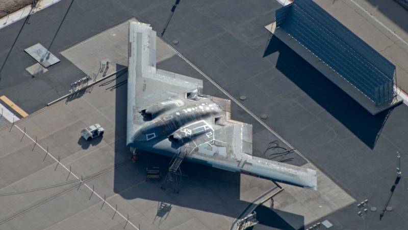 В США обратили внимание на «супер-грязный» бомбардировщик B-2 В США обратили внимание на «супер-грязный» бомбардировщик B-2 Техно