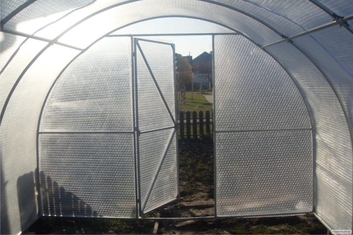 6 способов использования в быту пузырчатой плёнки 6 способов использования в быту пузырчатой плёнки домоводство,идеи