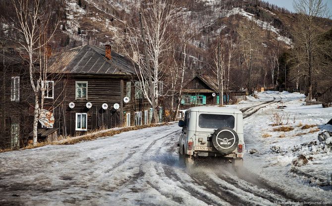 Коммунар, Хакасия: край, где заканчиваются дороги Коммунар, России, Коммунаре, поселке, одной, улица, центральная, можно, выглядит, поселка, попросили, гаражи, находится, открытку, просто, такой, улицам, Коммунара, Хакасии, дороги