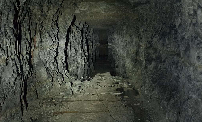 Эксперимент в пещере: 15 человек спустились под землю и будут жить в изоляции 40 дней