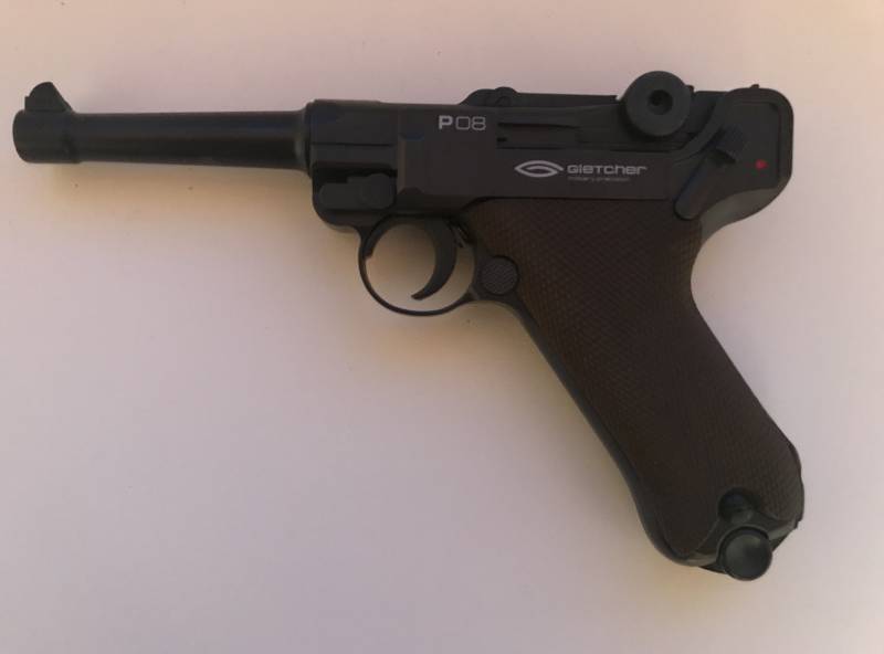 «Люгермен». Рассказ о Евгении Голубцове «Люгермен». Рассказ о Евгении Голубцове оружие