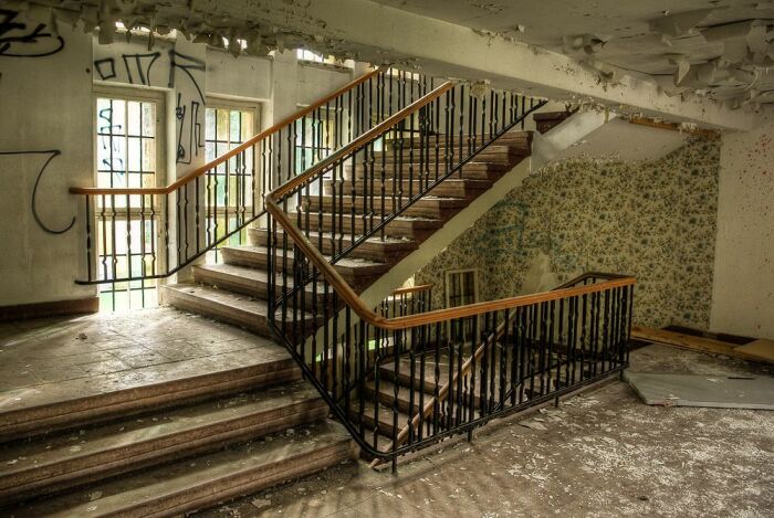 В итоге оказалась заброшена. |Фото: nl.pinterest.com.