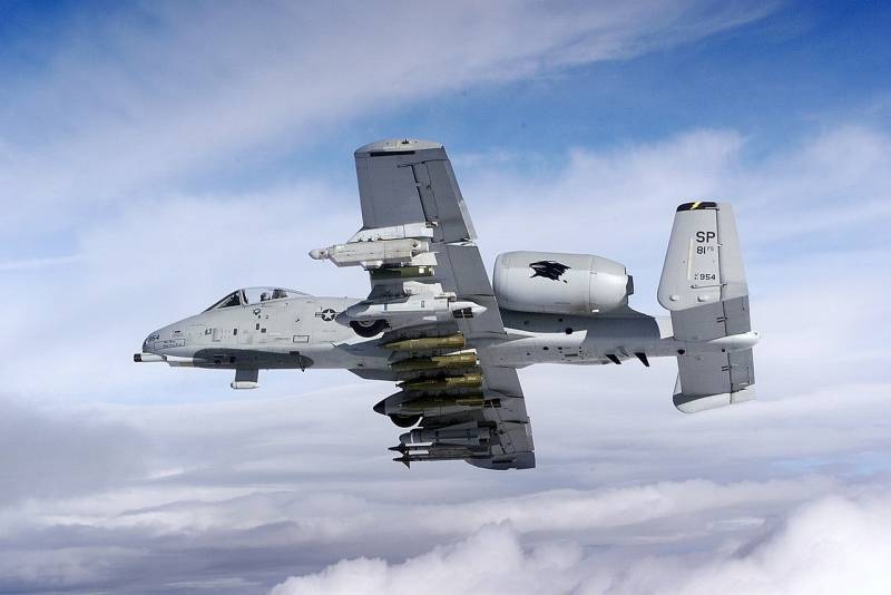 Битва штурмовиков. Су-25 против A-10 Thunderbolt II Битва штурмовиков. Су-25 против A-10 Thunderbolt II