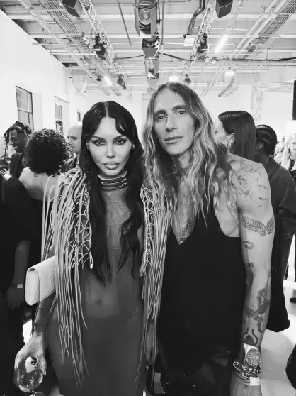 Оксана Самойлова выгуляла 