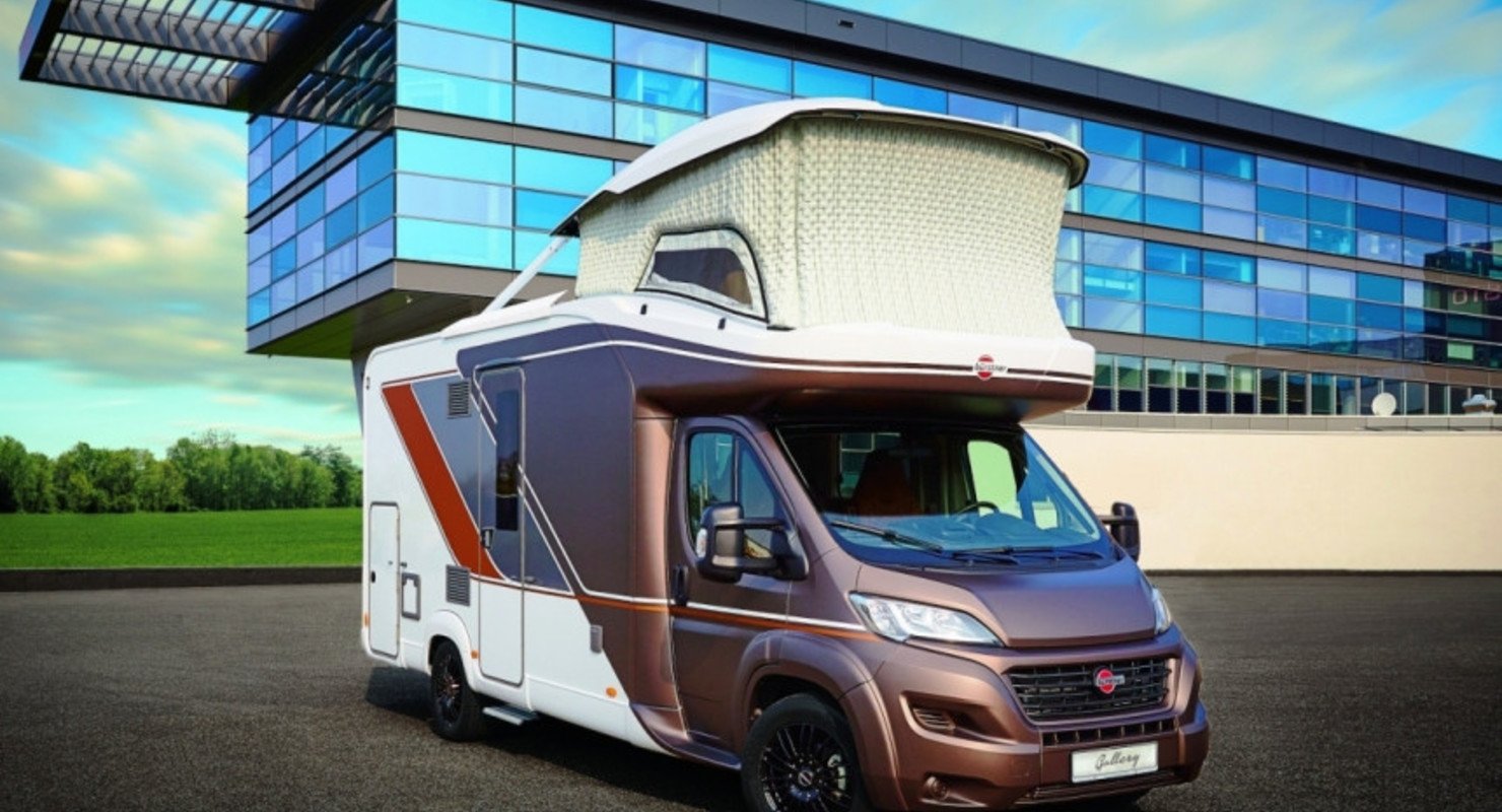 Lyseo Gallery — кемпер с двумя этажами