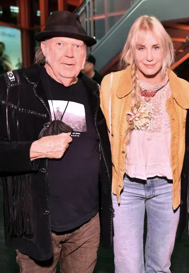 Актриса Дэрил Ханна обвинила создателей сериала 