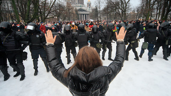 В выигрыше будет Греф. "Навальнята" торят дорогу новой приватизации