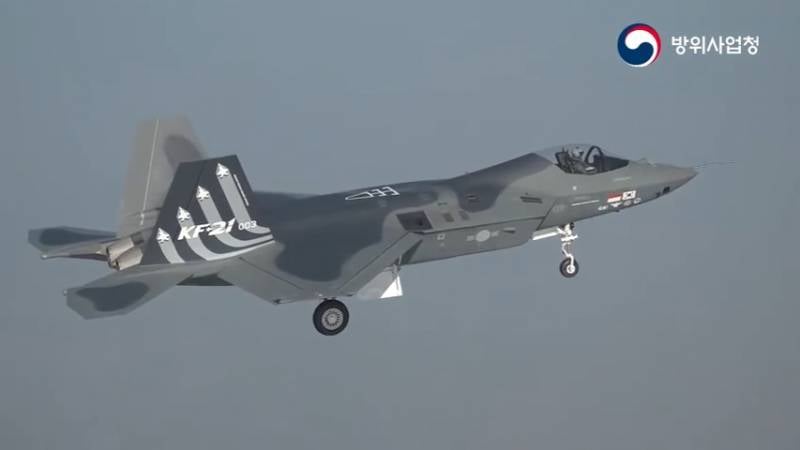 Южнокорейский истребитель KF-21 на испытаниях ввс