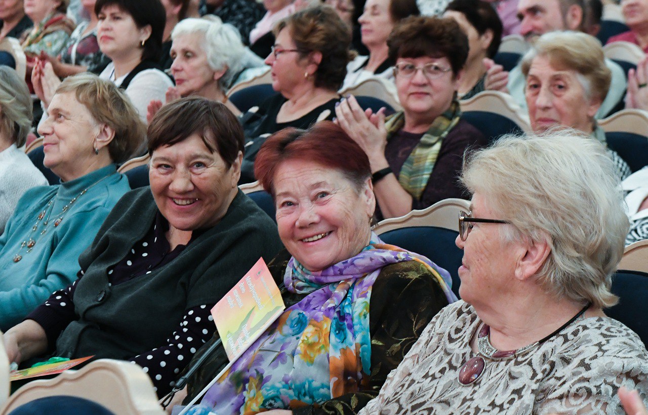Игорь Руденя в преддверии Международного дня пожилых людей выразил слова благодарности жителям Тверской области старшего возраста