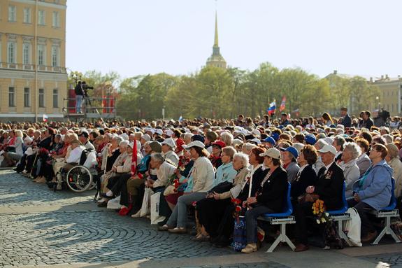 В Петербурге ветеранов ждут выплаты ко Дню Победы