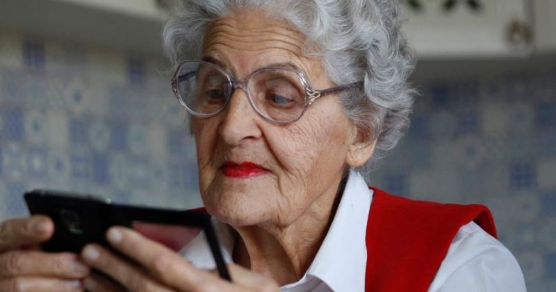 Активная 86-летняя бабушка Валя из Краснодара ведет крутейшие блоги!