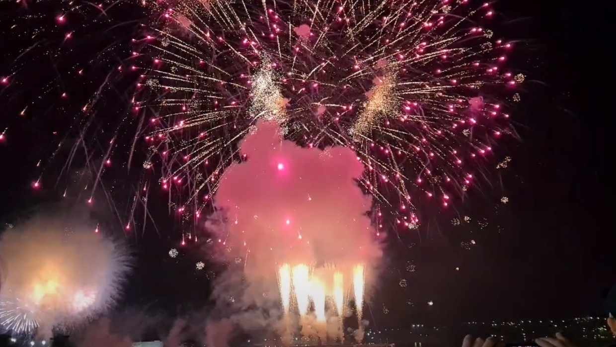 Шести подросткам потребовалась помощь медиков после запуска салюта в Подмосковье