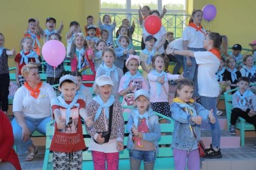 В детском оздоровительном лагере Белогорье торжественно открылась первая смена 2022 года.